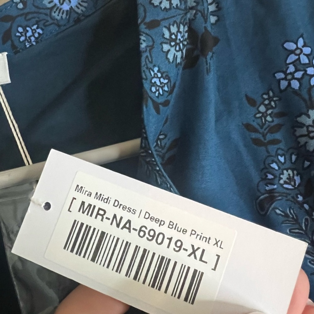 NWT Baltic Born Mira Floral Midi Dress In Deep Blue
Print Elegant 100% Cotton - Picture 7 of 8